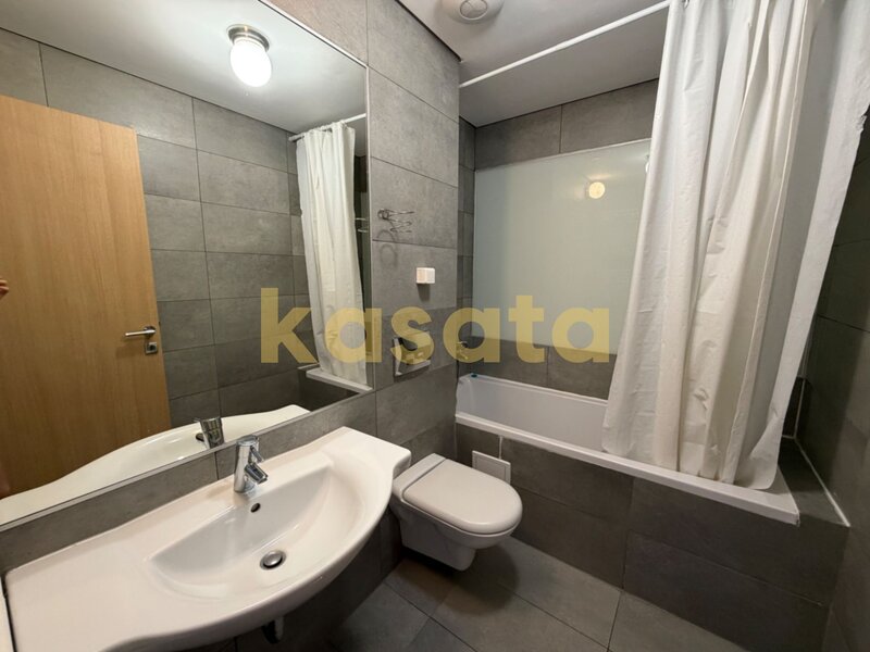 Zona de Nord Apartament de vanzare 2 Camere  Complex Upground